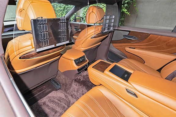 The interior in the Lexus LS500 EXECUTIVE